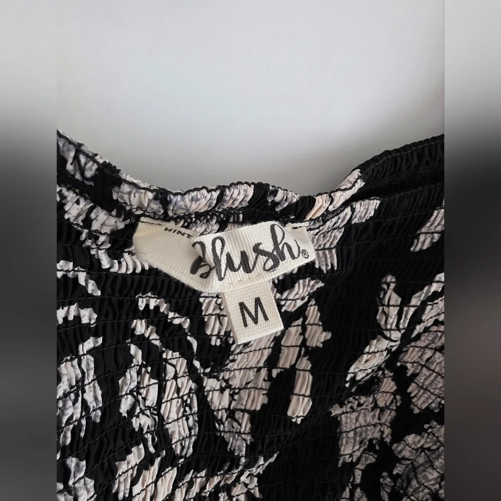 Blush Floral Maxi Dress Puff  Sleeves Smocked Bodice Black White Size Medium